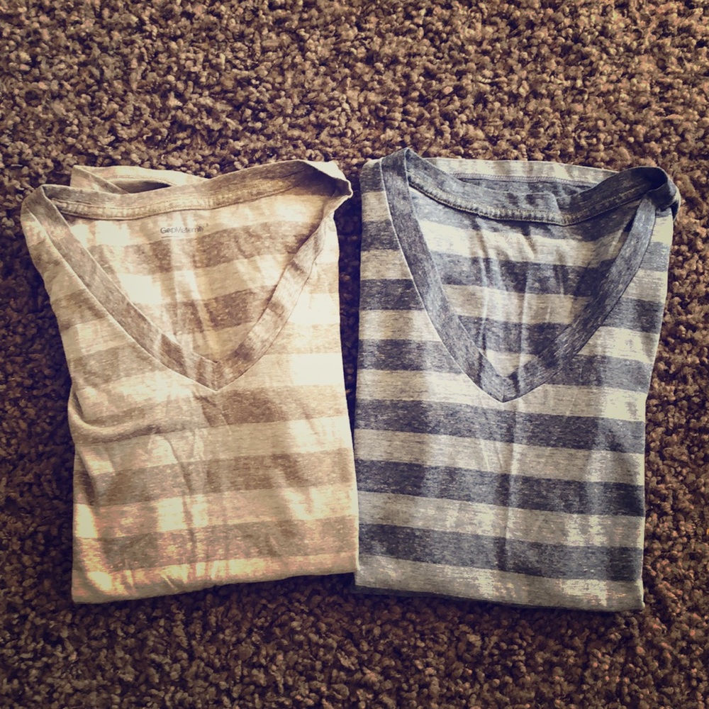 Bundle of 2 Gap Maternity Shirts Size Small